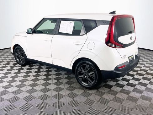 Used 2021 Kia Soul S image 6