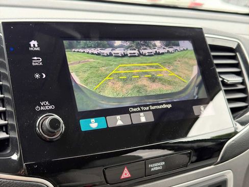 Used 2021 Honda Pilot EX image 23