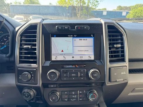 Used 2017 Ford F150 XLT w/ Equipment Group 302A Luxury AWD/4WD image 18
