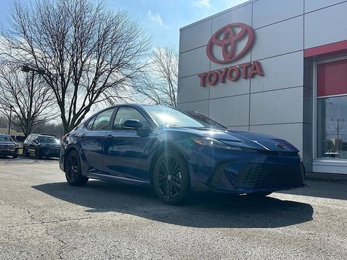 Certified 2025 Toyota Camry SE w/ Convenience Package FWD image 7