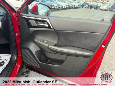 Used 2022 Mitsubishi Outlander SE AWD/4WD image 13