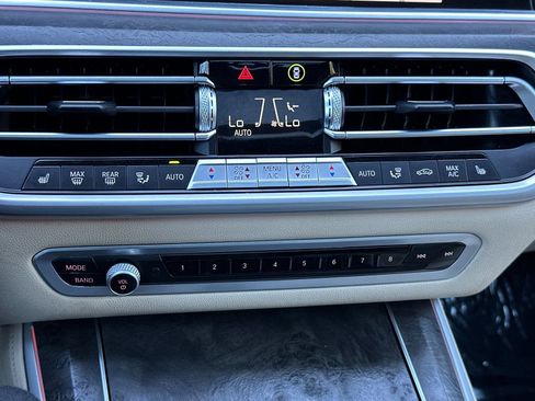 Used 2022 BMW X5 sDrive40i w/ Parking Assistance Package image 23