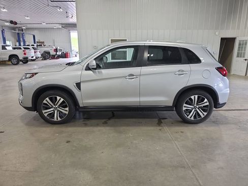 Used 2020 Mitsubishi Outlander Sport ES AWD/4WD image 5