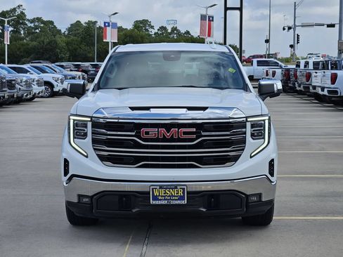 Used 2025 GMC Sierra 1500 SLT RWD image 2