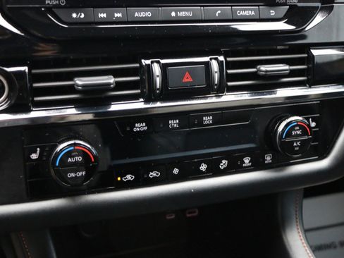 Used 2024 Nissan Pathfinder Rock Creek AWD/4WD image 22