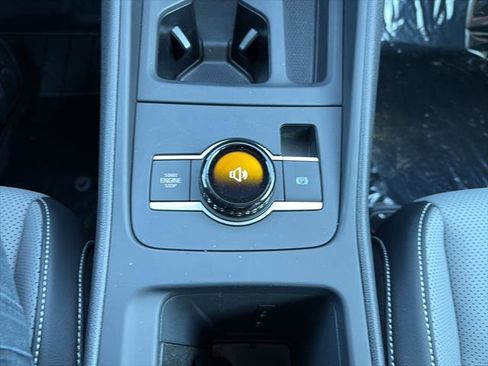 New 2026 Volkswagen Tiguan SE image 22