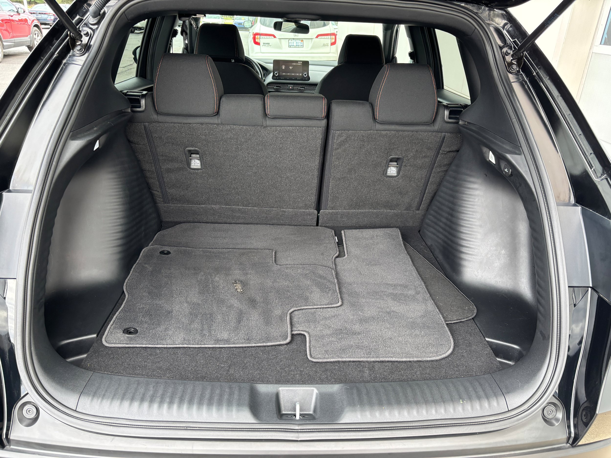 Certified 2025 Honda HR-V Sport image 11