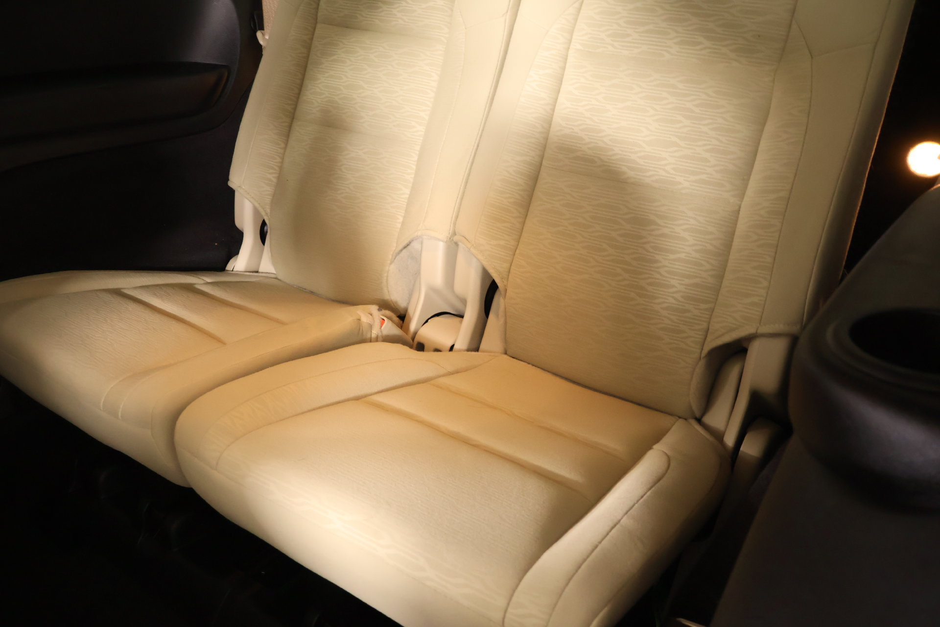 Used 2022 Dodge Durango SXT w/ Anodized Platinum Package AWD/4WD image 12