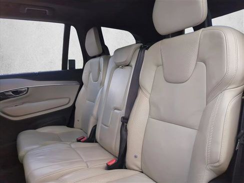 Used 2021 Volvo XC90 T8 R-Design w/ Advanced Package image 21