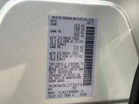 Used 2025 Nissan Pathfinder SV FWD image 27