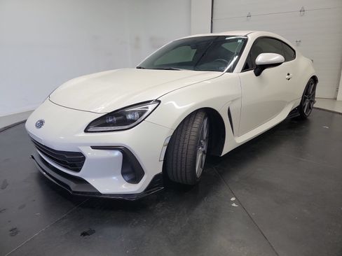 Used 2023 Subaru BRZ Limited RWD image 3