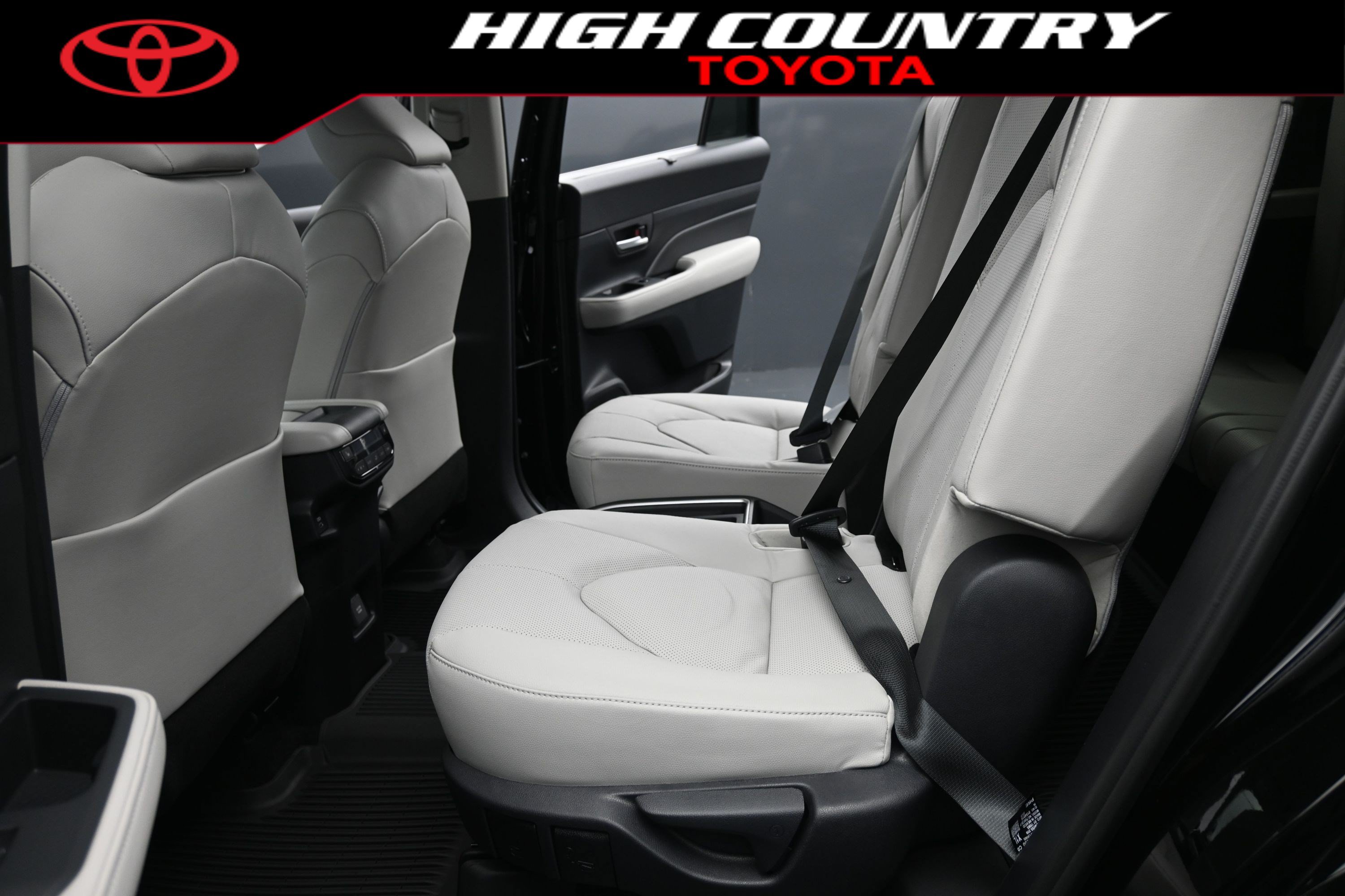 New 2026 Toyota Grand Highlander AWD Hybrid image 22