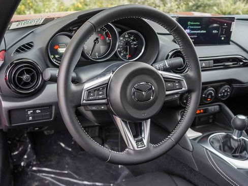 New 2026 MAZDA MX-5 Miata Club w/ Appearance Package RWD image 17
