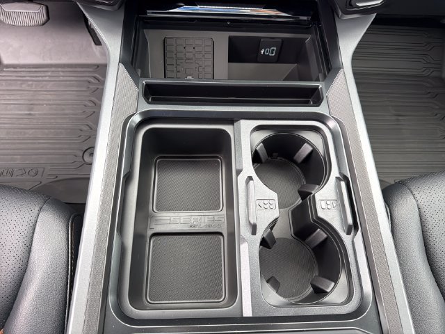 New 2026 Ford F350 Lariat w/ Black Appearance Package AWD/4WD image 32