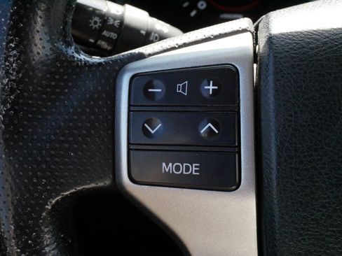 Used 2012 Toyota 4Runner Limited AWD/4WD image 26