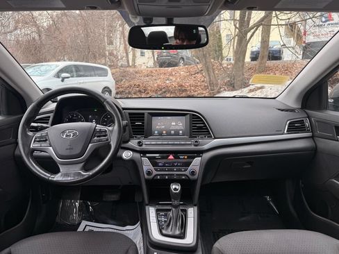 Used 2018 Hyundai Elantra Value Edition FWD image 20