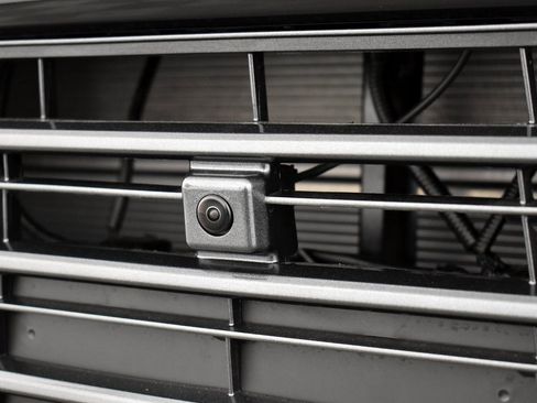 Certified 2025 Toyota Sienna Platinum image 6