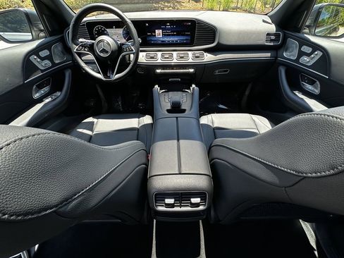 Certified 2025 Mercedes-Benz GLE 450 4MATIC image 26