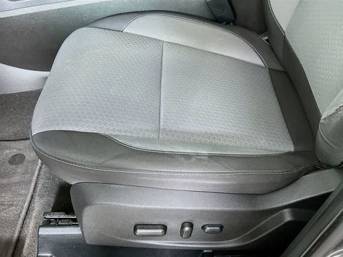 Used 2017 Ford Escape SE FWD image 30