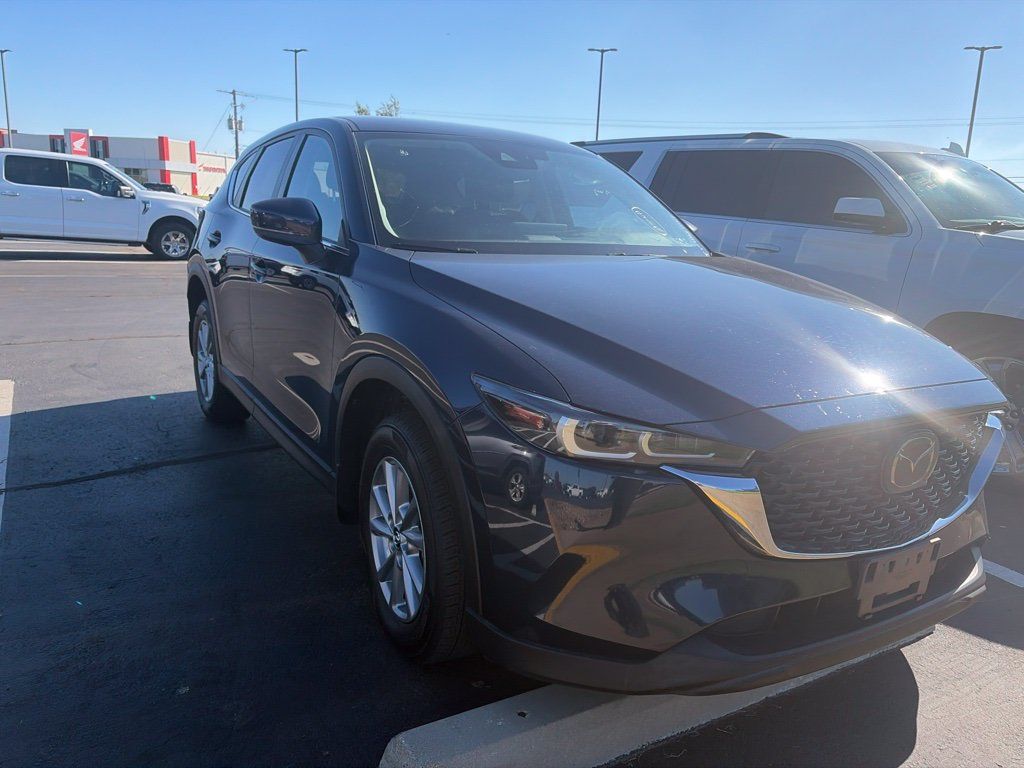 Used 2023 MAZDA CX-5 AWD 2.5 S w/ Select Package image 4