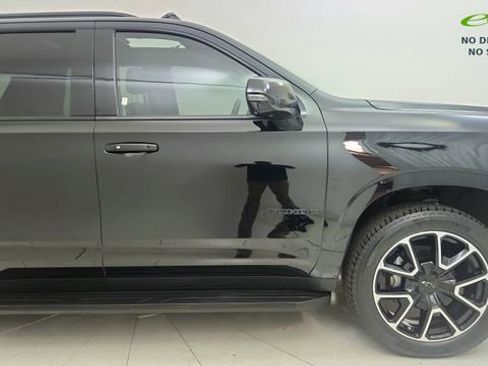 Used 2021 Chevrolet Tahoe RST w/ Luxury Package RWD image 8