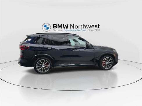New 2026 BMW X5 xDrive40i w/ M Sport Package image 4