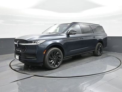 New 2025 Lincoln Navigator L Reserve w/ Jet Appearance Package