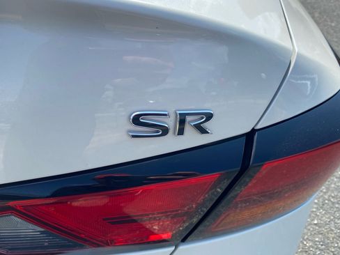 Used 2022 Nissan Altima 2.5 SR image 12