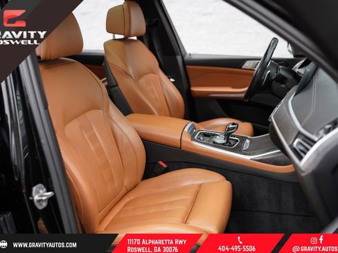 Used 2022 BMW X7 M50i image 26