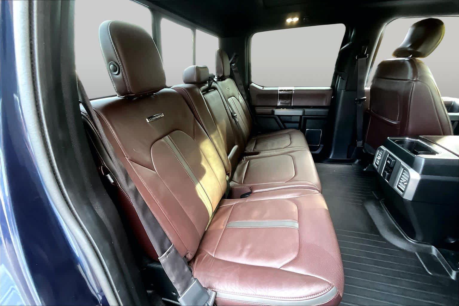 Used 2015 Ford F150 Platinum w/ Equipment Group 701A Luxury AWD/4WD image 18