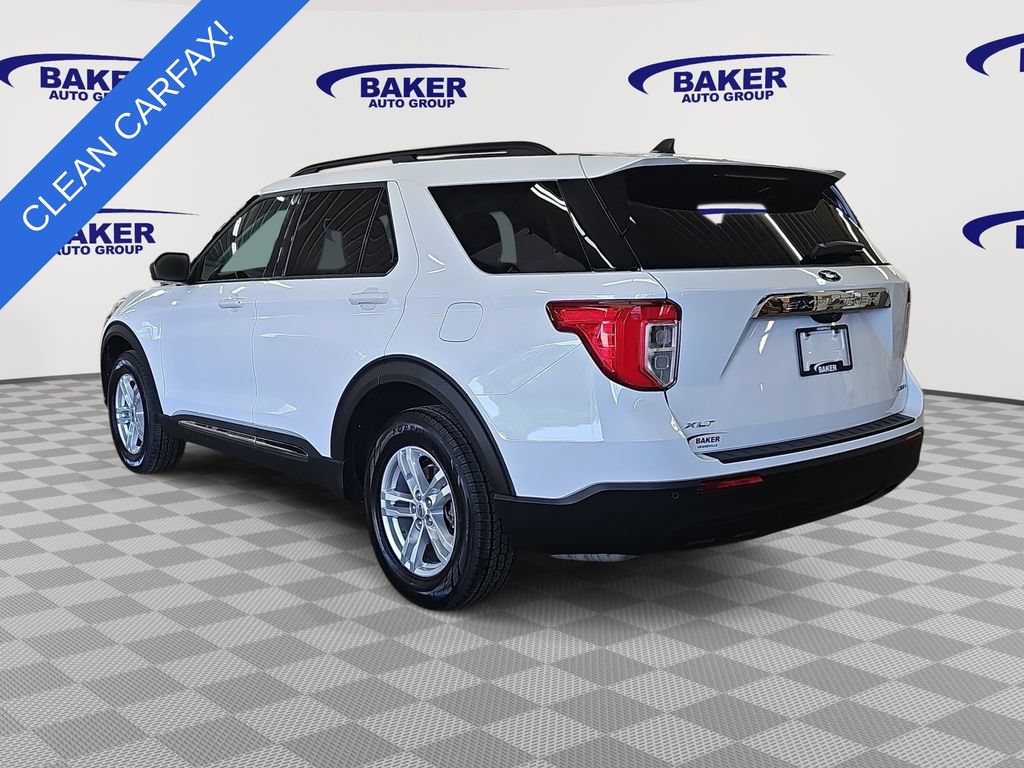 Used 2023 Ford Explorer XLT AWD/4WD image 7