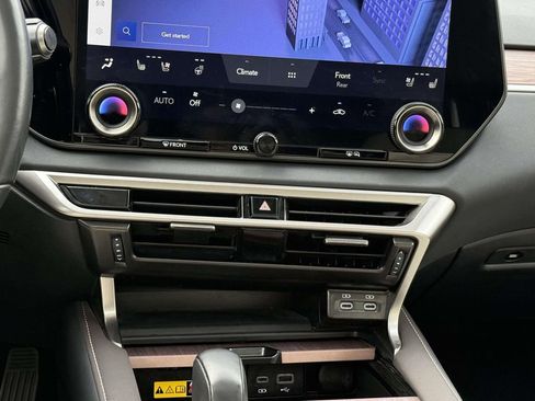 Used 2023 Lexus RX 350h image 18