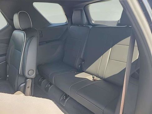 Used 2023 Chevrolet Traverse Premier w/ Redline Edition AWD/4WD image 21