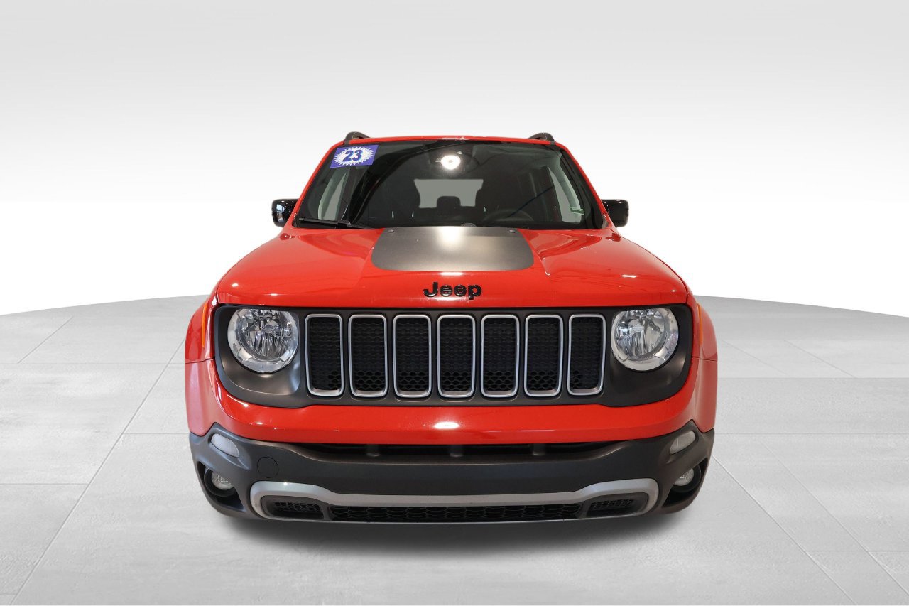 Used 2023 Jeep Renegade Latitude AWD/4WD image 7