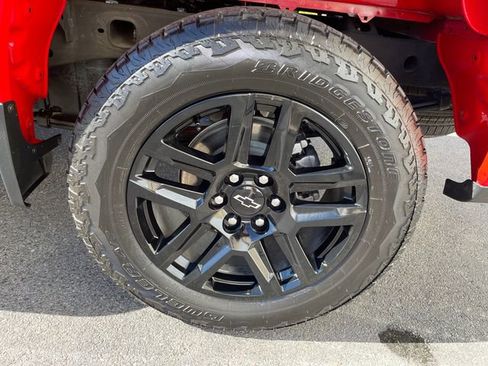 Used 2025 Chevrolet Silverado 1500 Custom w/ Turbomax Blackout Package image 17