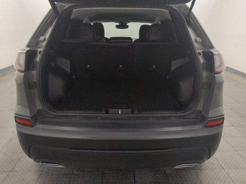 Used 2022 Jeep Cherokee Latitude Lux FWD image 29