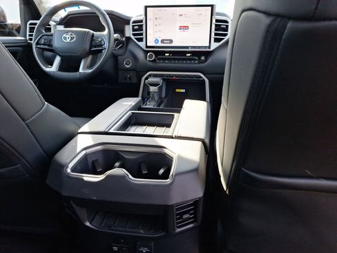 Used 2023 Toyota Tundra Limited image 34