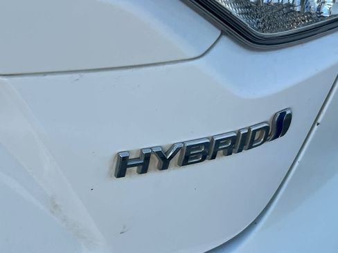 Used 2022 Toyota Corolla LE FWD image 21