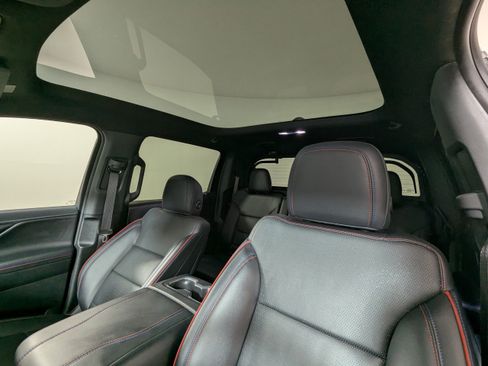 Used 2025 Chevrolet Silverado EV RST AWD/4WD image 31