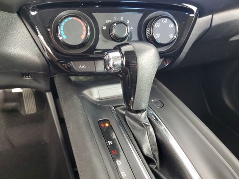 Used 2021 Honda HR-V LX image 18