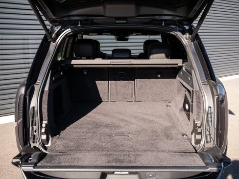Used 2023 Land Rover Range Rover SE image 30