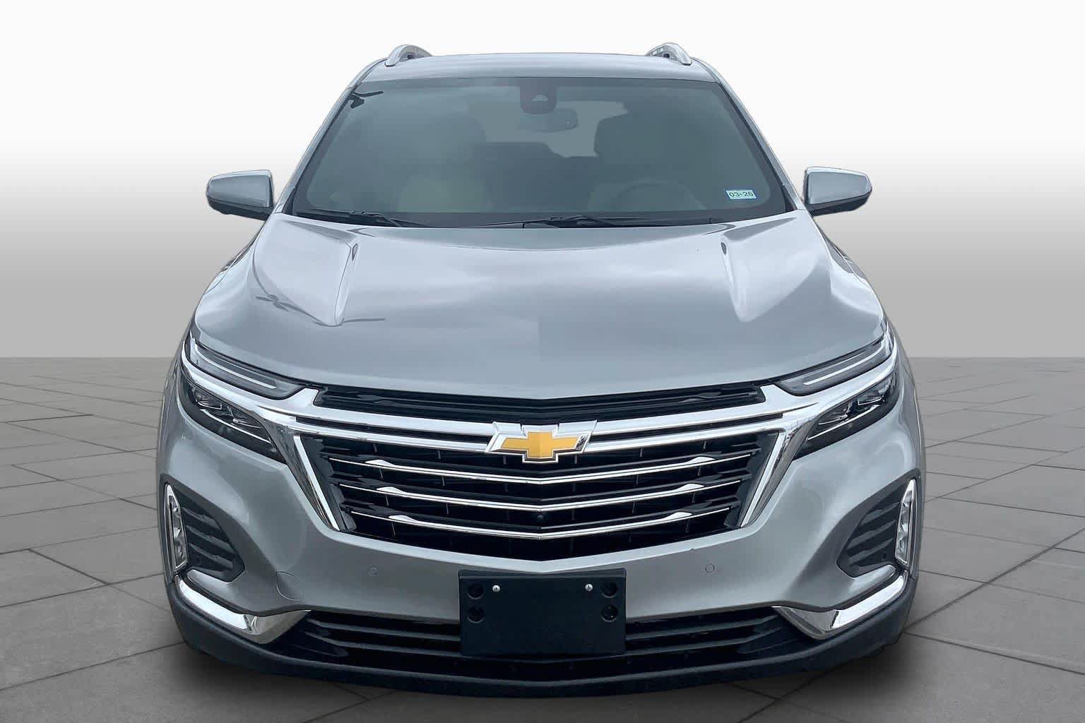 Used 2024 Chevrolet Equinox Premier FWD image 4