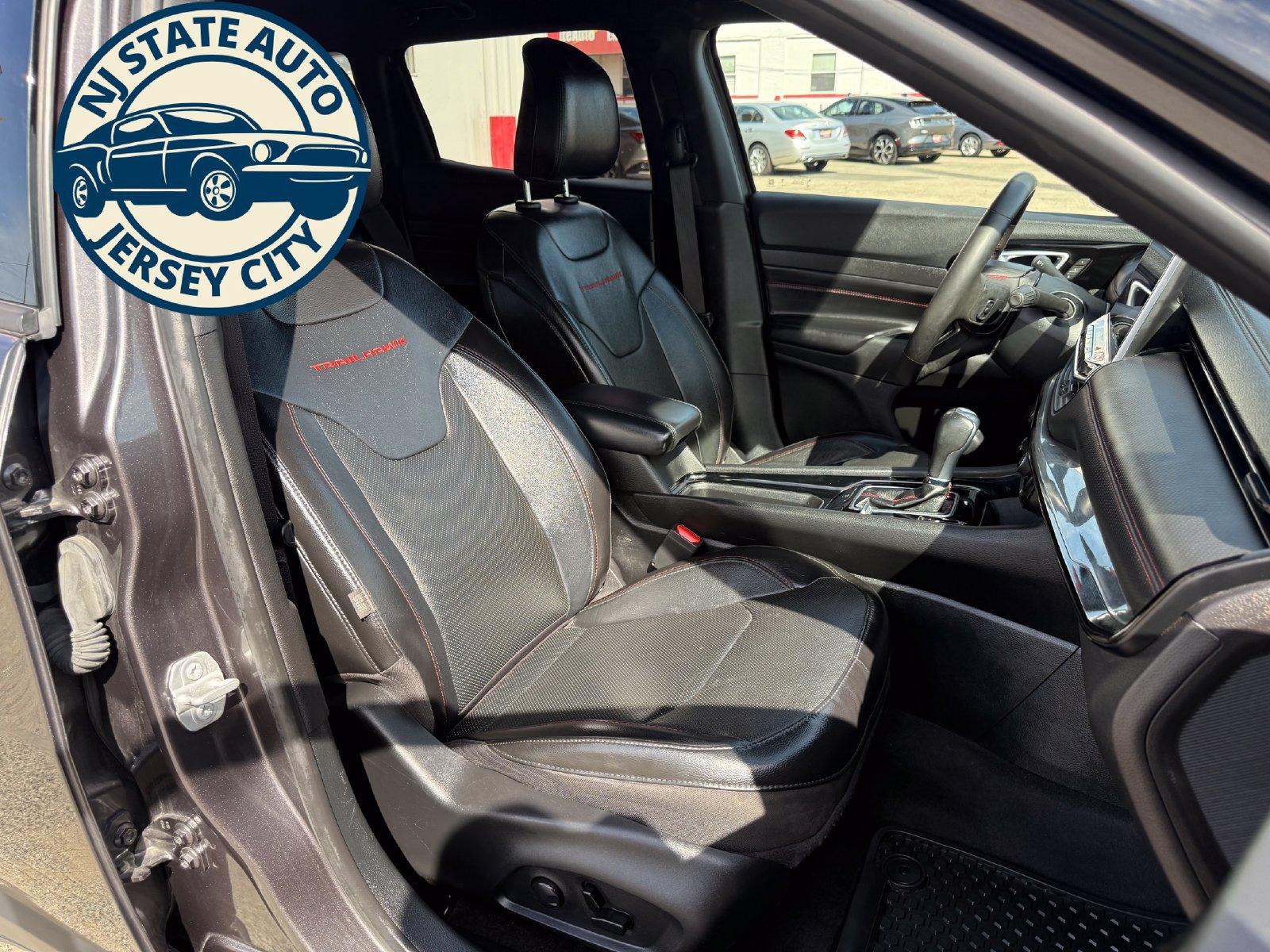 Used 2023 Jeep Compass Trailhawk w/ Trailhawk Elite Group AWD/4WD image 4