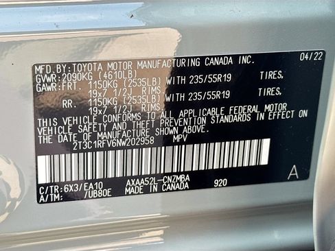 Used 2022 Toyota RAV4 XLE Premium FWD image 30