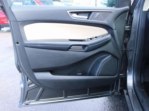 Used 2016 Ford Edge SEL w/ Equipment Group 201A image 10