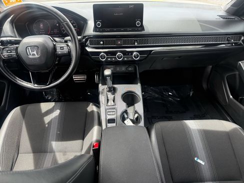 Used 2025 Honda Civic Sport image 28