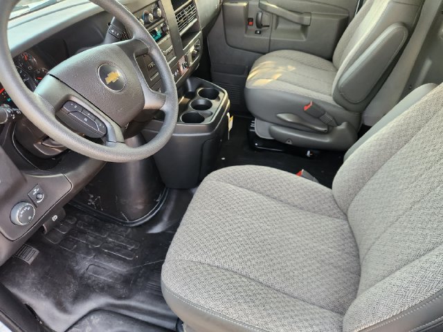 New 2026 Chevrolet Express 3500 w/ Power Convenience Package RWD image 4