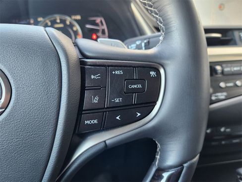 Used 2019 Lexus ES 350 image 29