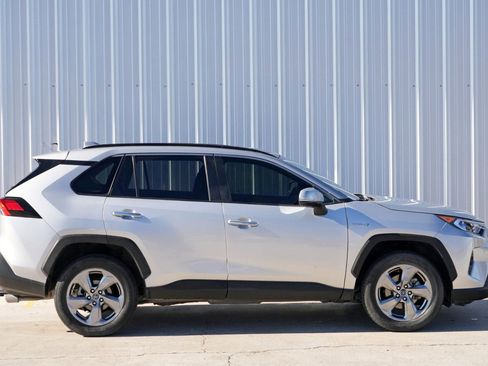 Used 2019 Toyota RAV4 Limited image 53