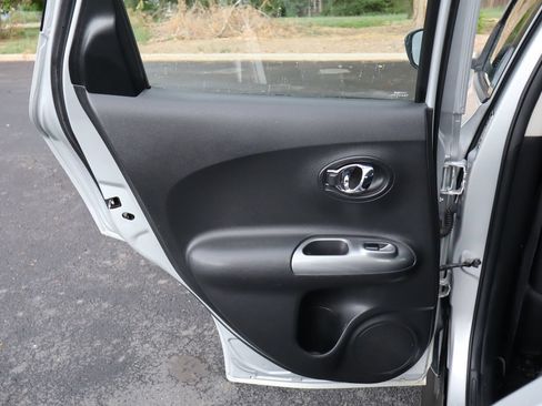 Used 2016 Nissan Juke S AWD/4WD image 24